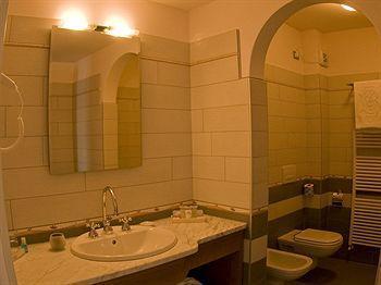 Hotel Qc Terme Bagni Vecchi 4*